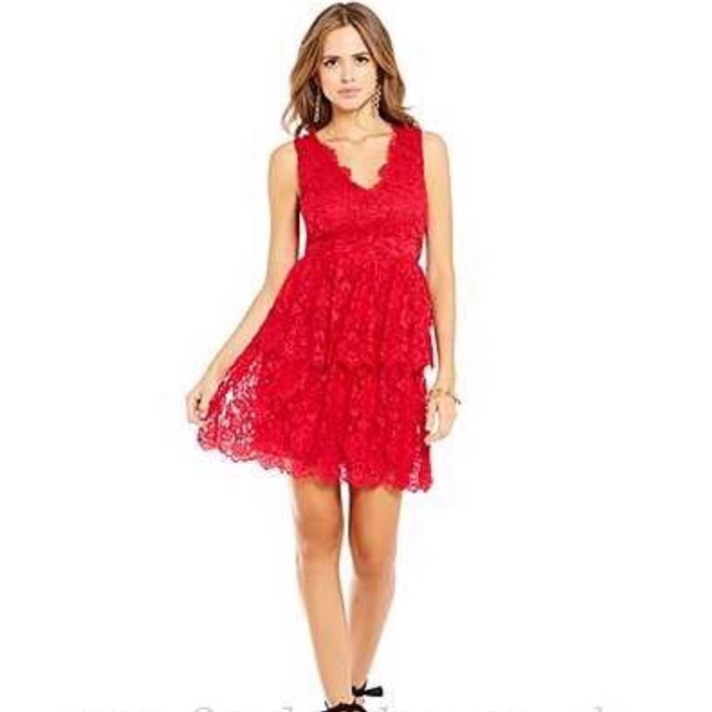 Gianni Bini red lace dress